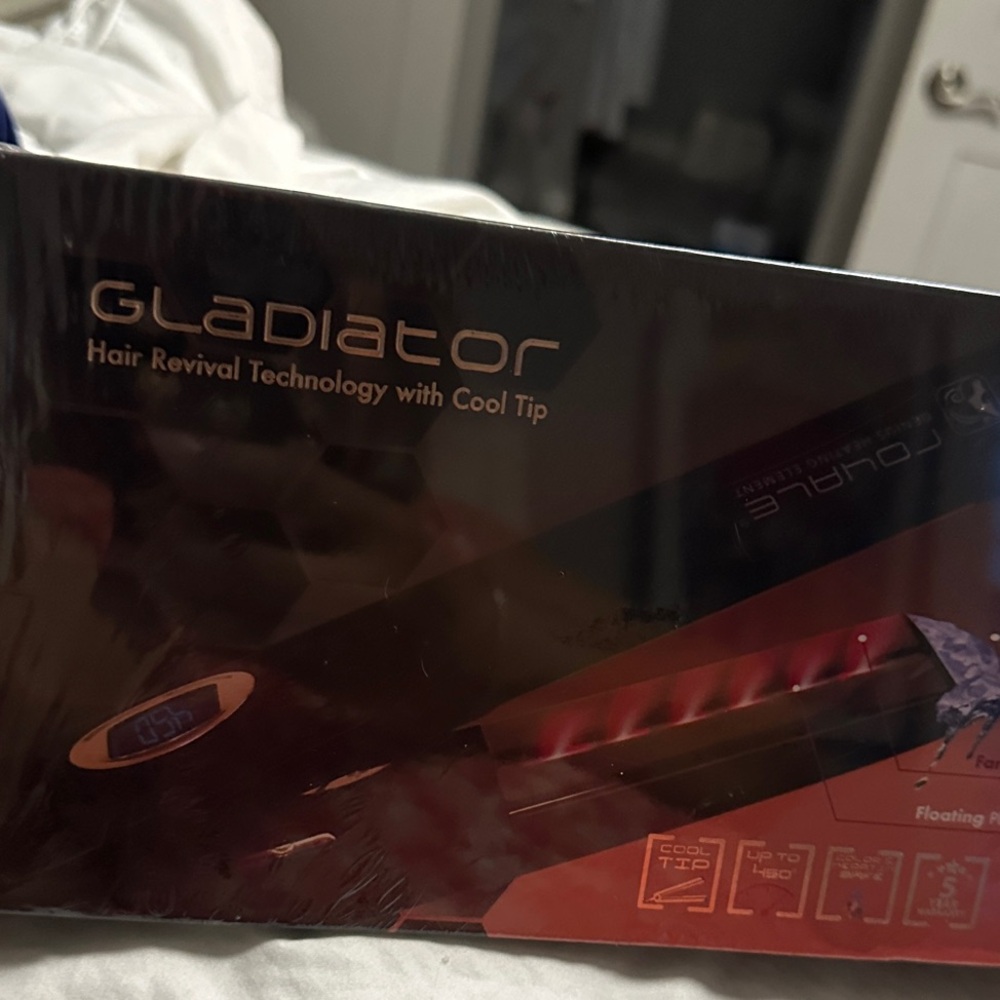 Gladiator Hair Straightener with Cool Tip